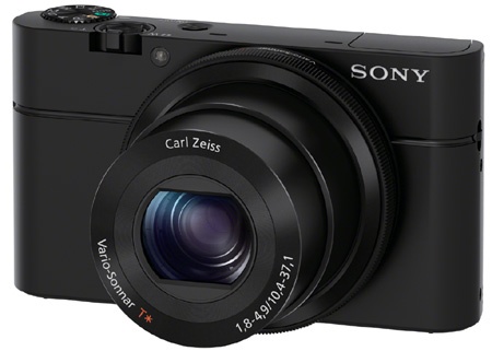 Sony Cyber-shot DSC-RX100 – klasický 3/4 pohled 