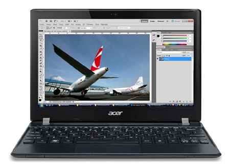 Acer TravelMate B113 zepředu