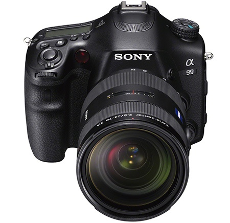 Sony SLT Alfa 99 zepředu z nadhledu