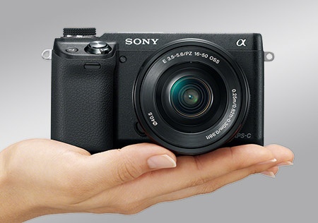 Sony α NEX-6 - kompaktnost jako přednost